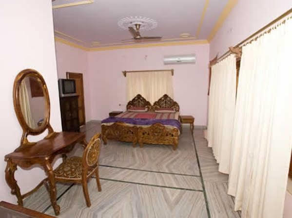 Hotel Aroma Pushkar Zewnętrze zdjęcie